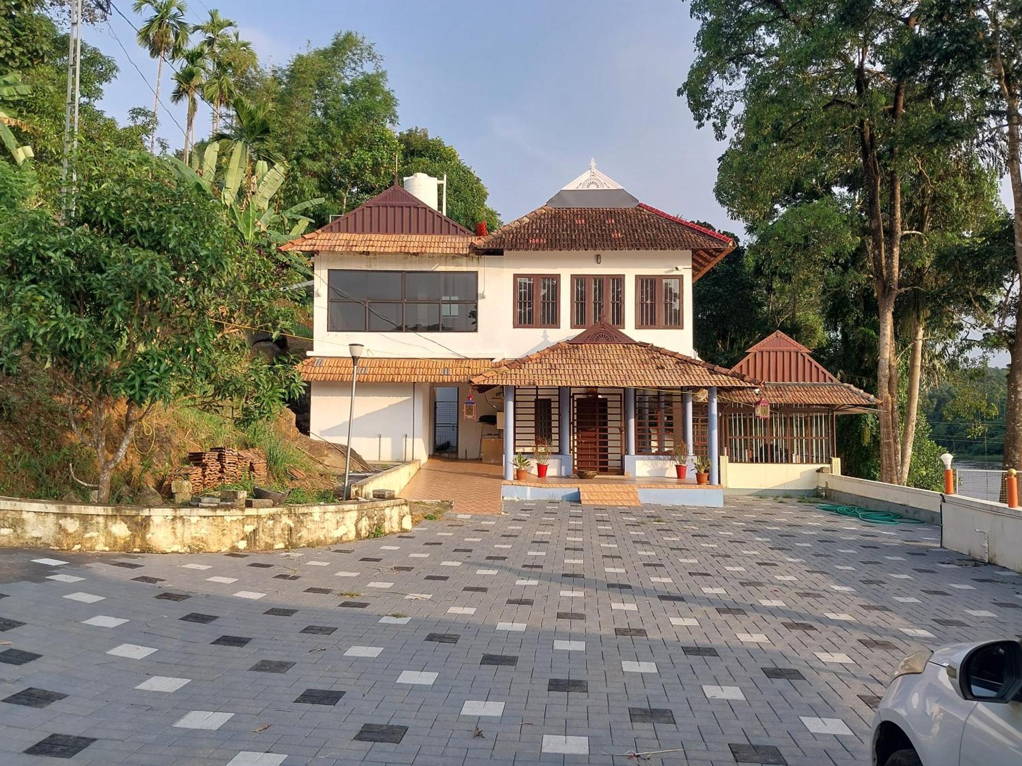 Stayberries River Rock Villa Athirapilly Kizhake Chālakudi Екстериор снимка